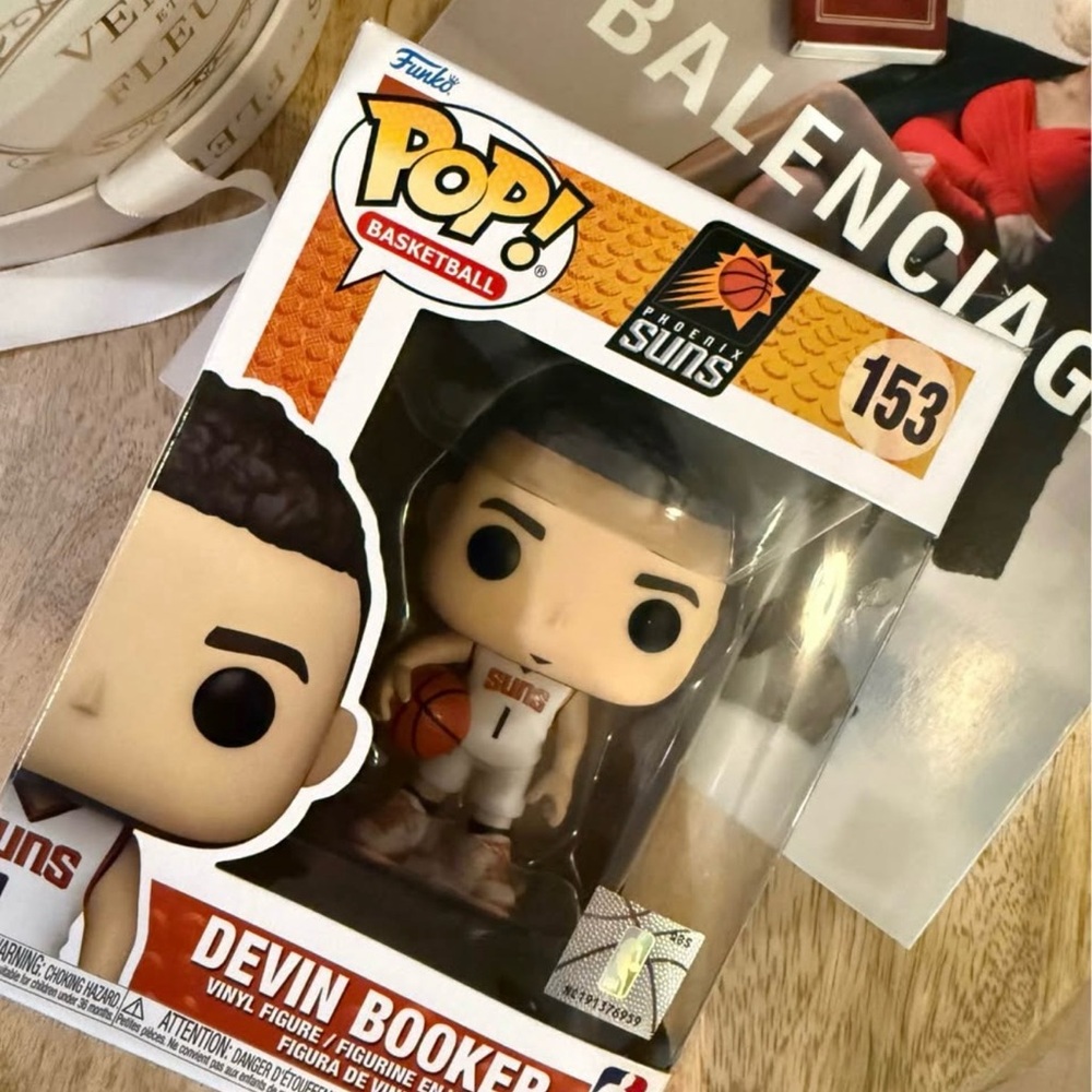 Funko Pop! Devin Booker Suns Figure
